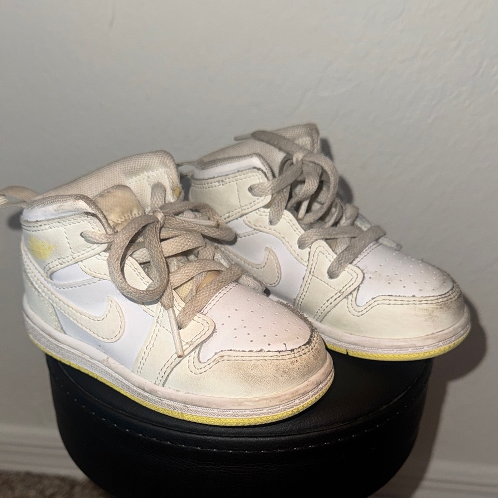 Jordan Kids White and yellow  Sneakers